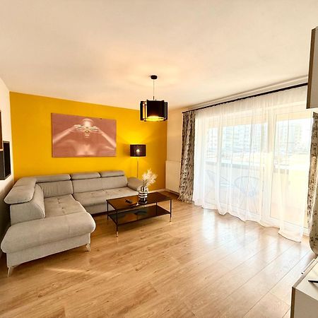 Kasper Coresi Mall - Rise Private Apartments & Suites ブラショフ エクステリア 写真