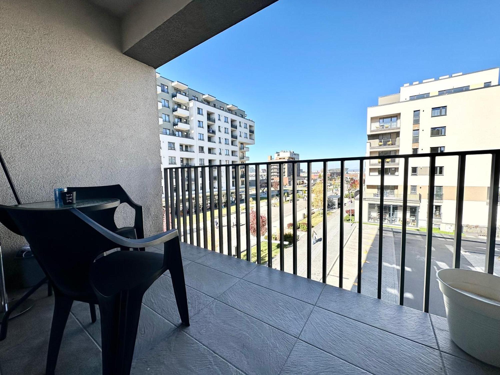 Kasper Coresi Mall - Rise Private Apartments & Suites ブラショフ エクステリア 写真