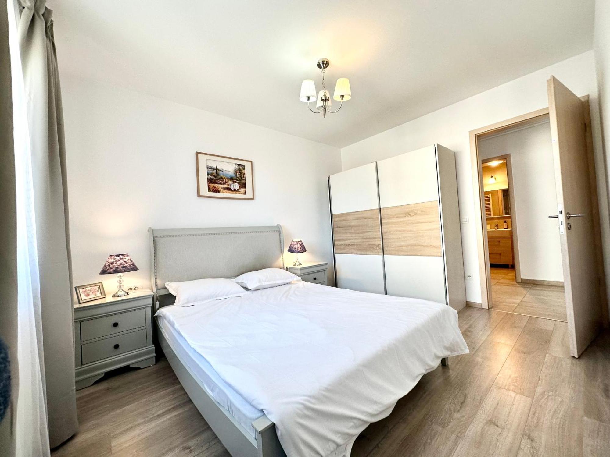 Kasper Coresi Mall - Rise Private Apartments & Suites ブラショフ エクステリア 写真