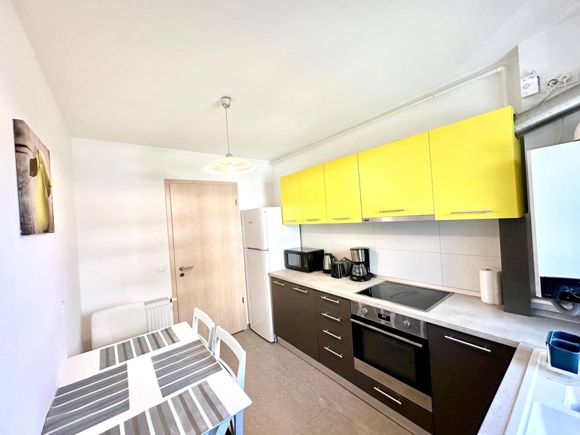 Kasper Coresi Mall - Rise Private Apartments & Suites ブラショフ エクステリア 写真