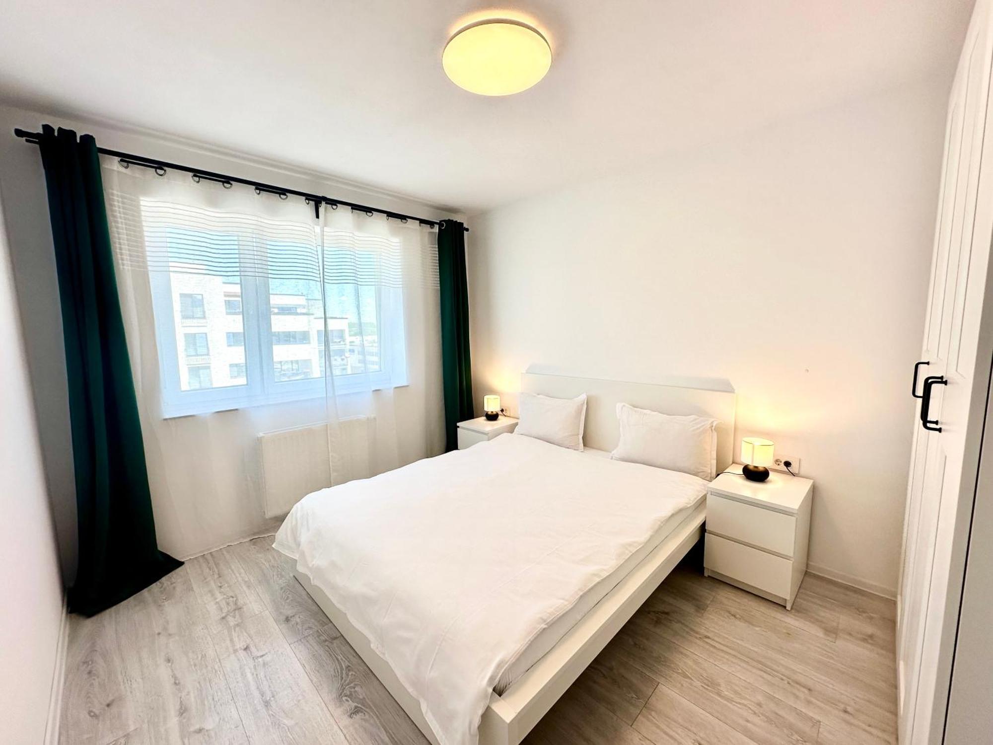Kasper Coresi Mall - Rise Private Apartments & Suites ブラショフ エクステリア 写真