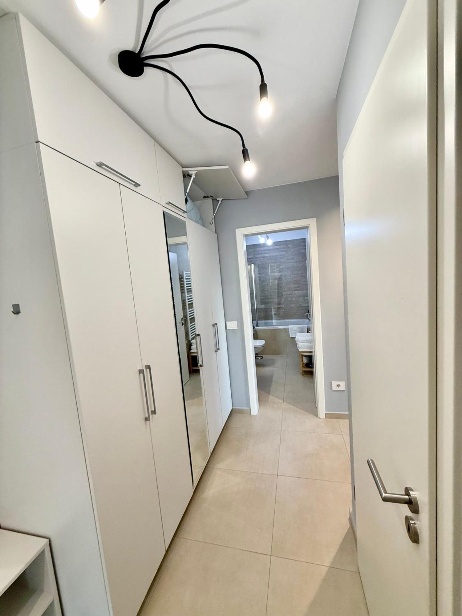 Kasper Coresi Mall - Rise Private Apartments & Suites ブラショフ エクステリア 写真